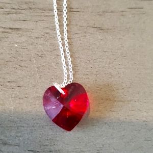 Crystal red heart necklace ♥️ 20" silver chain